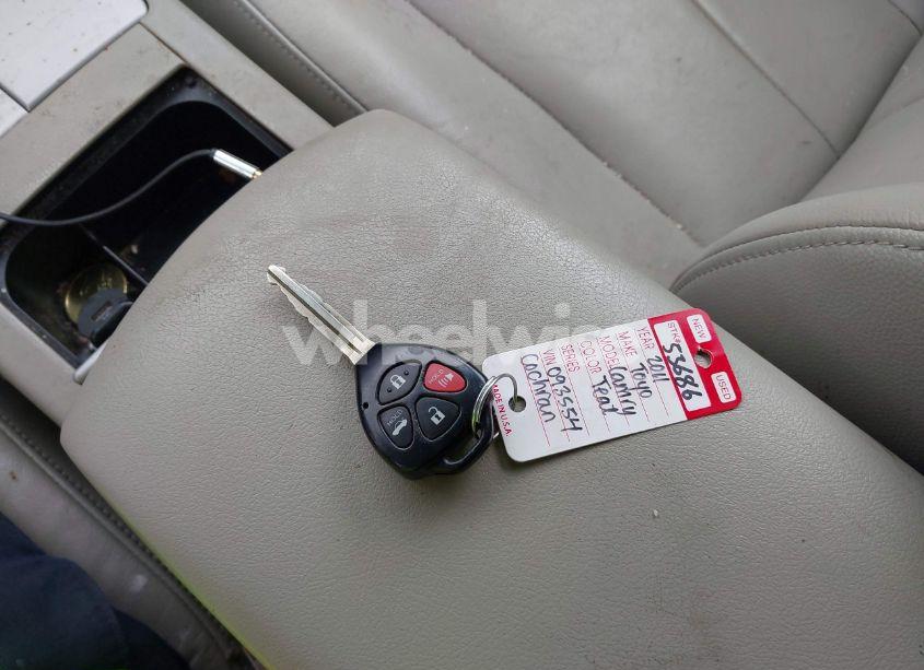 Photo 11 of 2011 Toyota Camry LE (VIN 4T4BF3EK0BR093554)