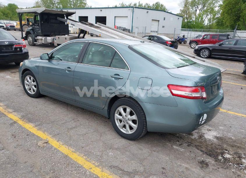 Photo 3 of 2011 Toyota Camry LE (VIN 4T4BF3EK0BR093554)
