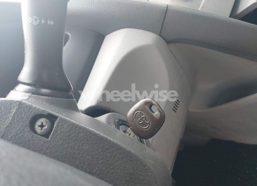 Photo 11 of 2011 Toyota Camry LE (VIN 4T4BF3EK0BR102446)