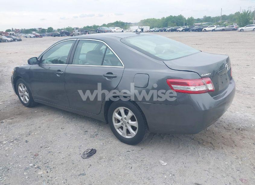 Photo 3 of 2011 Toyota Camry LE (VIN 4T4BF3EK0BR102446)