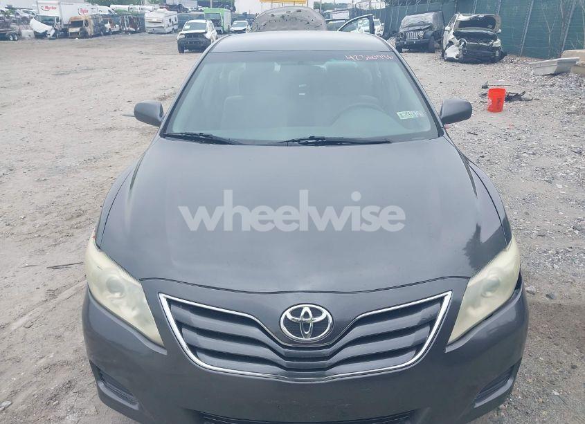 Photo 6 of 2011 Toyota Camry LE (VIN 4T4BF3EK0BR102446)