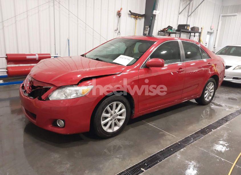 Photo 2 of 2011 Toyota Camry XLE (VIN 4T4BF3EK0BR130232)
