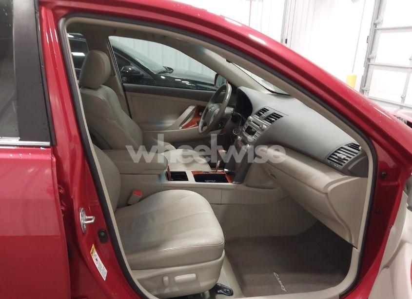 Photo 5 of 2011 Toyota Camry XLE (VIN 4T4BF3EK0BR130232)