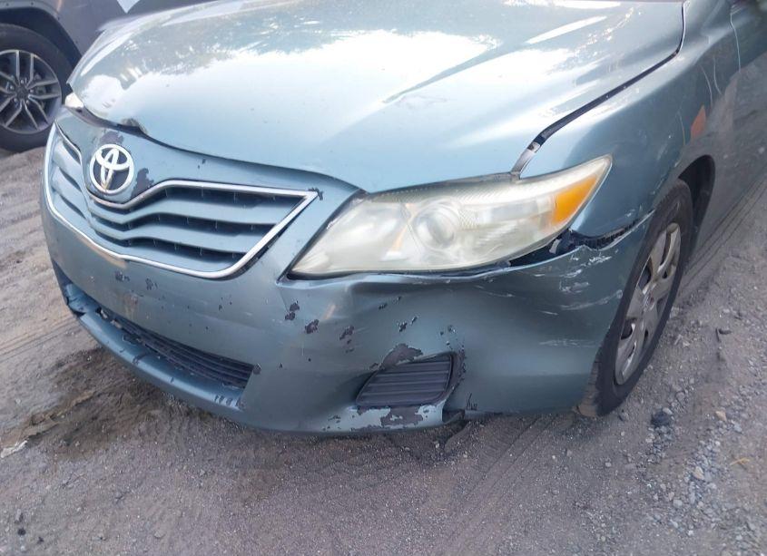 Photo 6 of 2011 Toyota Camry LE (VIN 4T4BF3EK0BR141960)