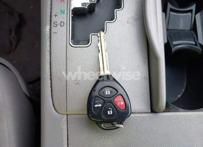 Photo 11 of 2011 Toyota Camry LE (VIN 4T4BF3EK0BR142218)