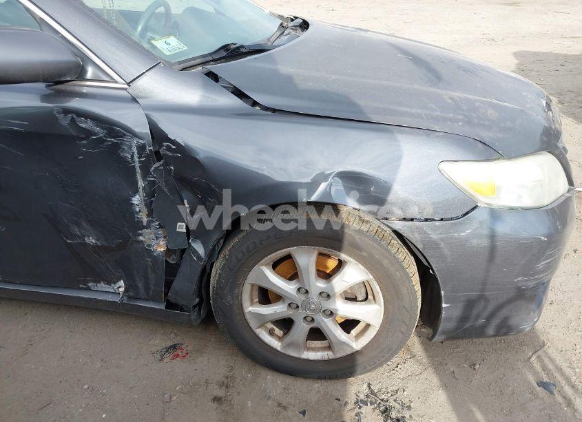 Photo 13 of 2011 Toyota Camry LE (VIN 4T4BF3EK0BR142218)