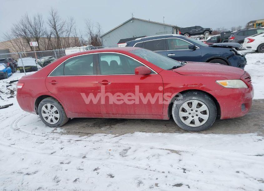 Photo 13 of 2011 Toyota Camry LE (VIN 4T4BF3EK0BR143708)