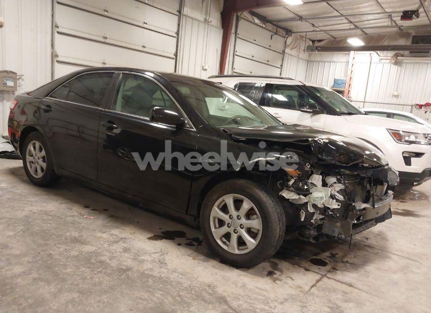 2011 Toyota Camry LE (VIN 4T4BF3EK0BR144776) main photo
