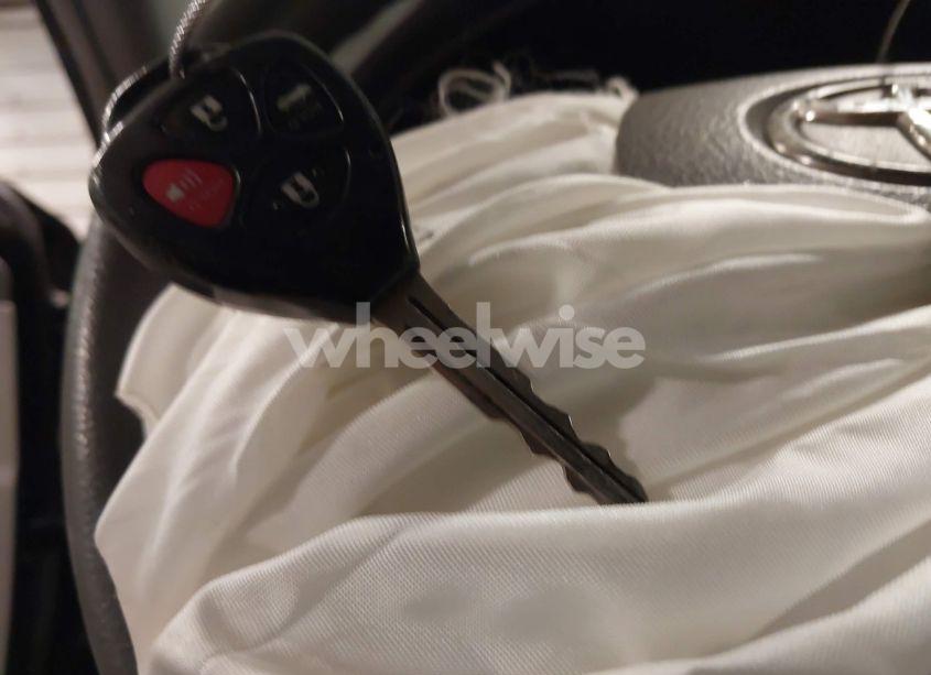 Photo 11 of 2011 Toyota Camry LE (VIN 4T4BF3EK0BR144776)