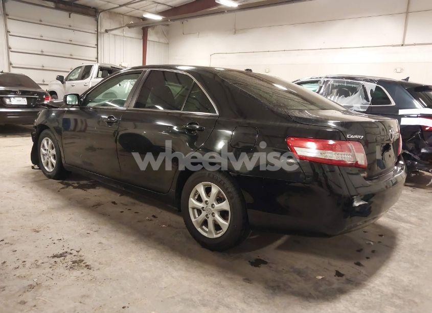Photo 3 of 2011 Toyota Camry LE (VIN 4T4BF3EK0BR144776)