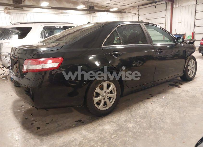 Photo 4 of 2011 Toyota Camry LE (VIN 4T4BF3EK0BR144776)