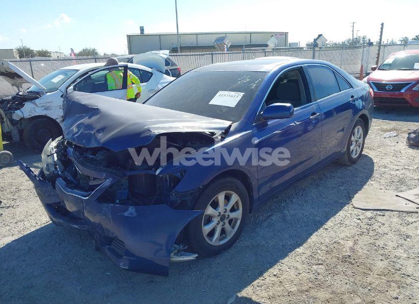 Photo 2 of 2011 Toyota Camry LE (VIN 4T4BF3EK0BR146639)