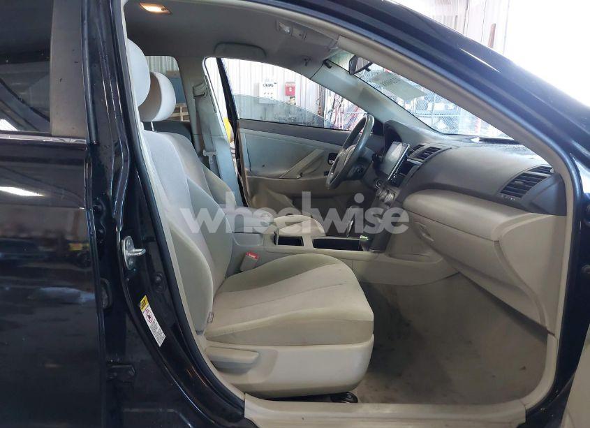 Photo 5 of 2011 Toyota Camry (VIN 4T4BF3EK0BR168723)