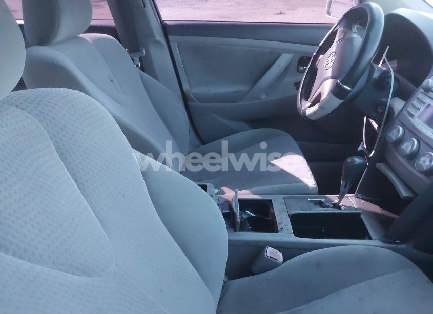 Photo 5 of 2011 Toyota Camry LE (VIN 4T4BF3EK0BR171654)