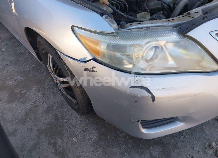 Photo 6 of 2011 Toyota Camry LE (VIN 4T4BF3EK0BR171654)