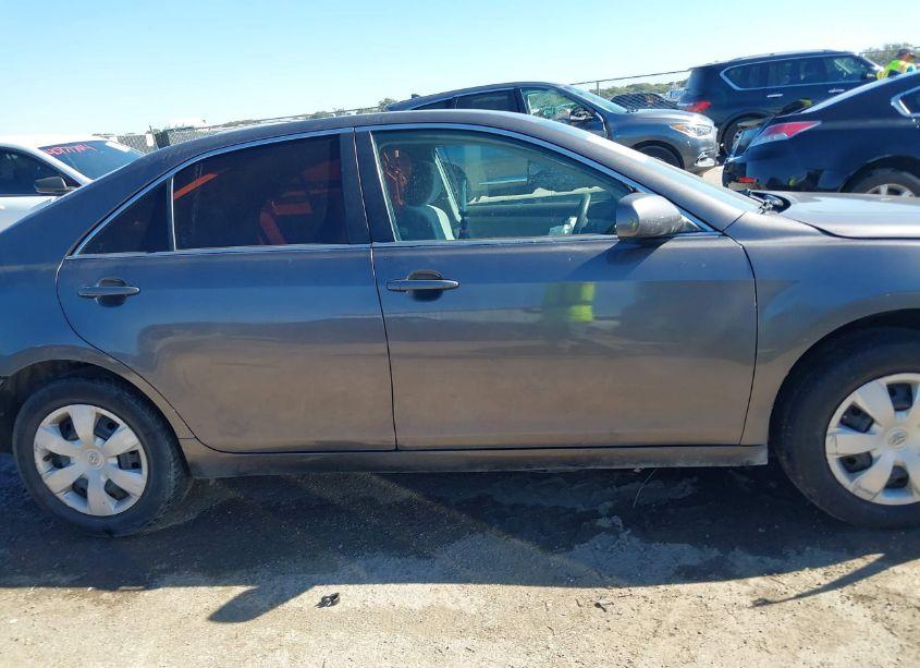 Photo 12 of 2011 Toyota Camry LE (VIN 4T4BF3EK0BR172142)