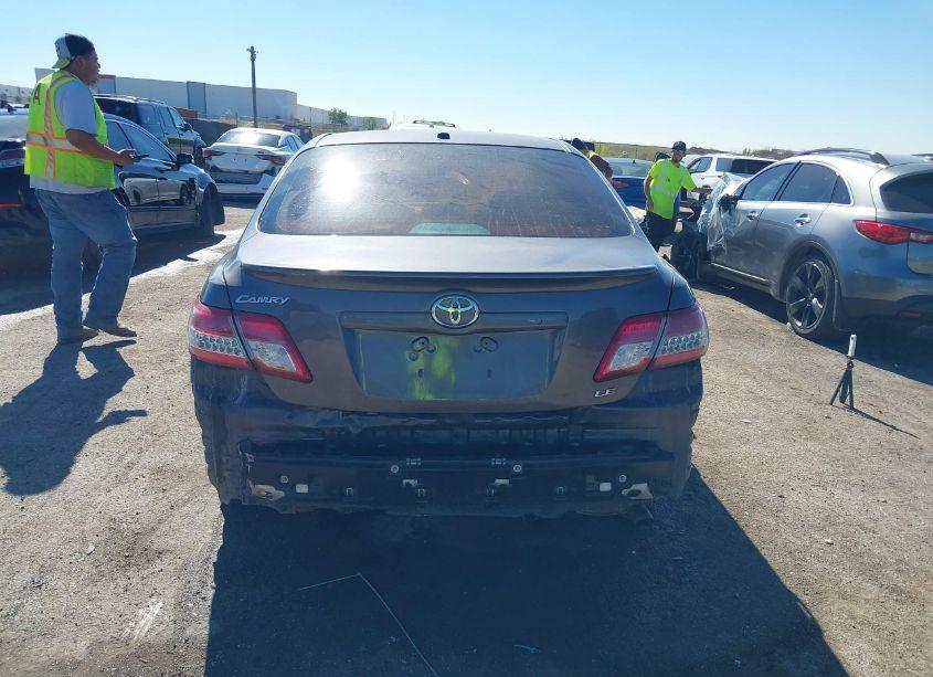 Photo 15 of 2011 Toyota Camry LE (VIN 4T4BF3EK0BR172142)