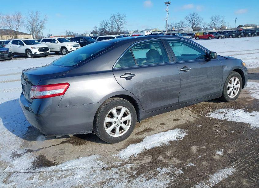 Photo 4 of 2011 Toyota Camry LE (VIN 4T4BF3EK0BR193976)