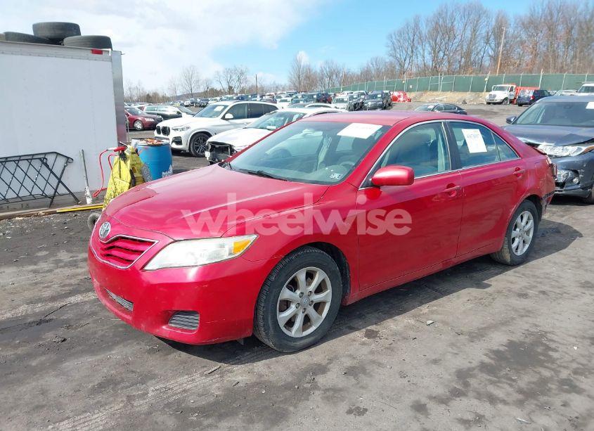Photo 2 of 2011 Toyota Camry LE (VIN 4T4BF3EK0BR206872)