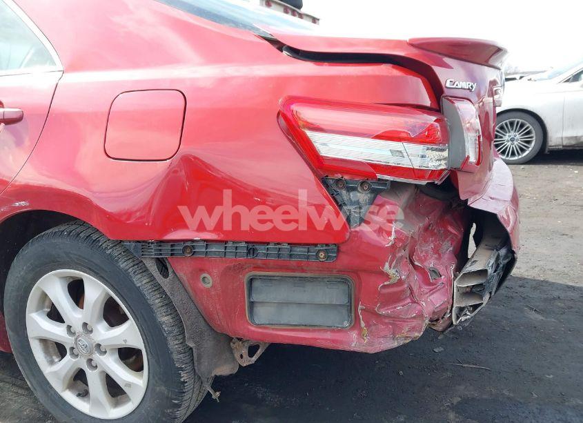 Photo 6 of 2011 Toyota Camry LE (VIN 4T4BF3EK0BR206872)