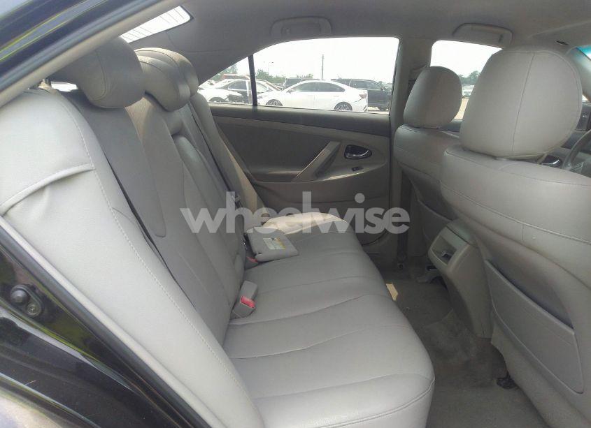 Photo 8 of 2011 Toyota Camry LE (VIN 4T4BF3EK0BR208637)