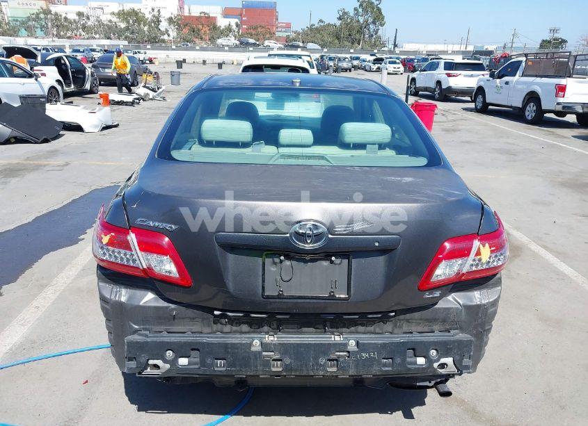 Photo 17 of 2011 Toyota Camry LE (VIN 4T4BF3EK0BR215815)