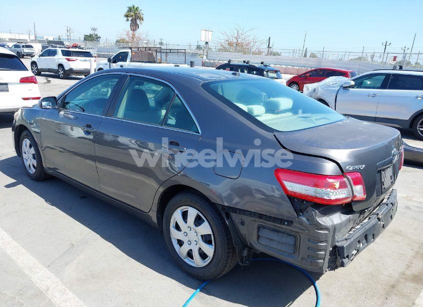 Photo 3 of 2011 Toyota Camry LE (VIN 4T4BF3EK0BR215815)