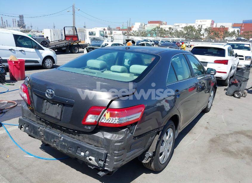 Photo 4 of 2011 Toyota Camry LE (VIN 4T4BF3EK0BR215815)