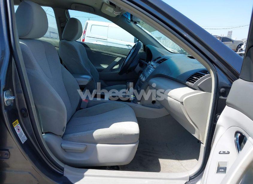 Photo 5 of 2011 Toyota Camry LE (VIN 4T4BF3EK0BR215815)