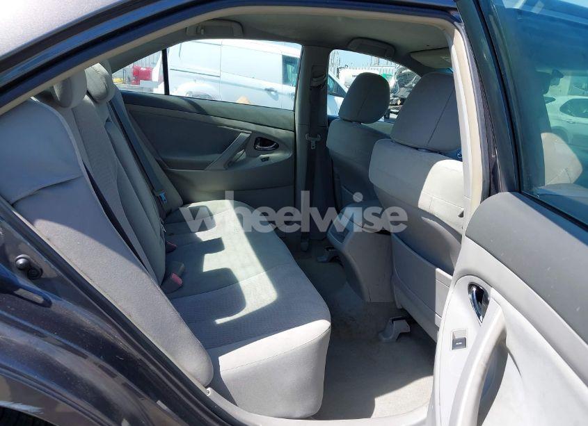 Photo 8 of 2011 Toyota Camry LE (VIN 4T4BF3EK0BR215815)