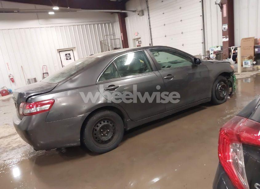 Photo 4 of 2011 Toyota Camry LE (VIN 4T4BF3EK0BR218536)