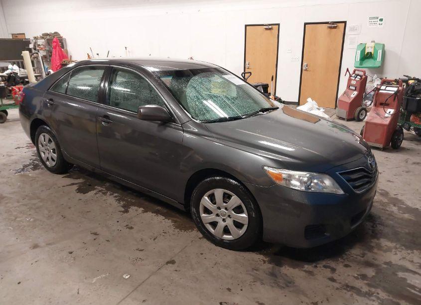 2010 Toyota Camry LE (VIN 4T4BF3EK1AR002810) main photo