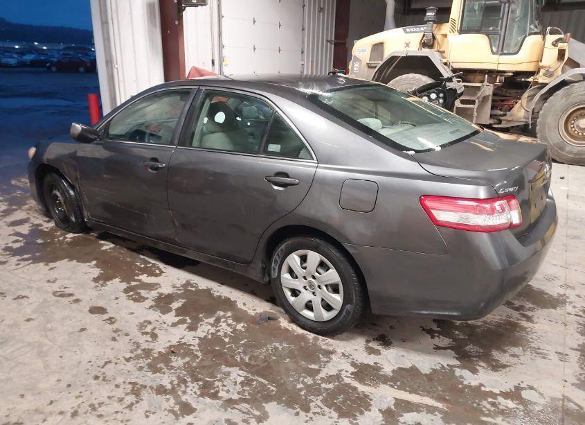 Photo 3 of 2010 Toyota Camry LE (VIN 4T4BF3EK1AR002810)