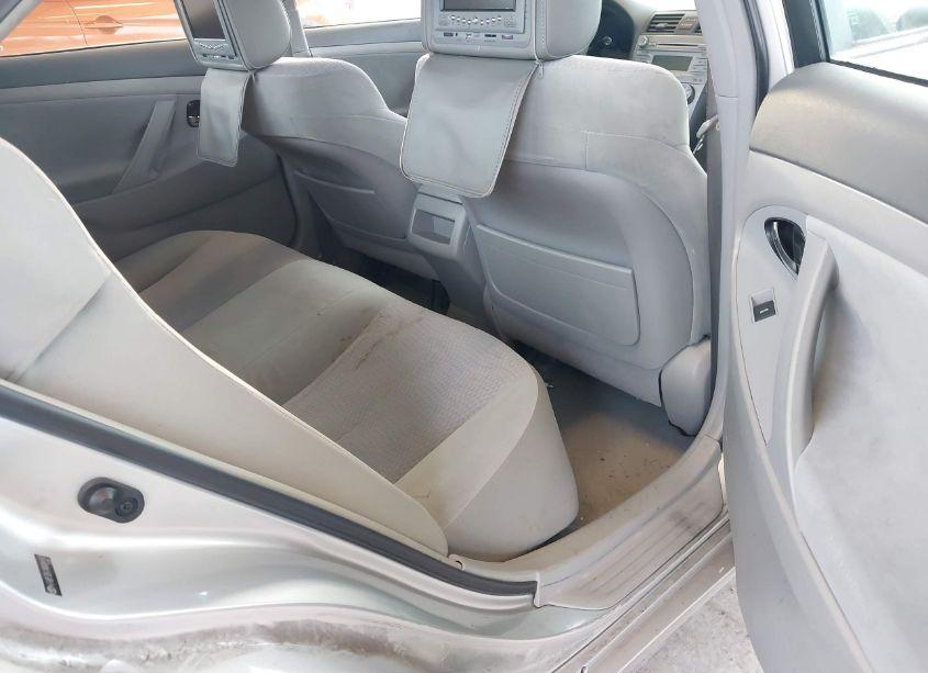 Photo 8 of 2010 Toyota Camry LE (VIN 4T4BF3EK1AR004492)