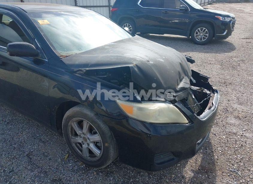 Photo 12 of 2010 Toyota Camry LE (VIN 4T4BF3EK1AR015623)