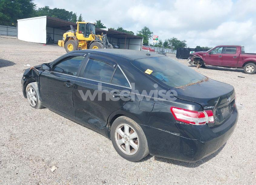 Photo 3 of 2010 Toyota Camry LE (VIN 4T4BF3EK1AR015623)