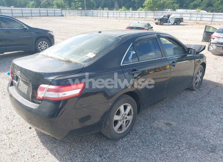 Photo 4 of 2010 Toyota Camry LE (VIN 4T4BF3EK1AR015623)