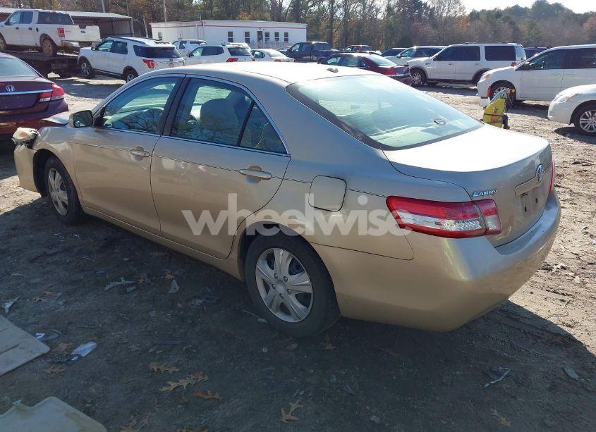 Photo 3 of 2010 Toyota Camry LE (VIN 4T4BF3EK1AR016819)