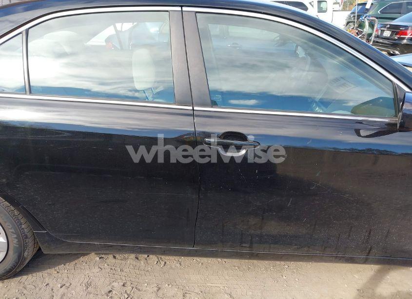 Photo 13 of 2010 Toyota Camry LE (VIN 4T4BF3EK1AR026511)