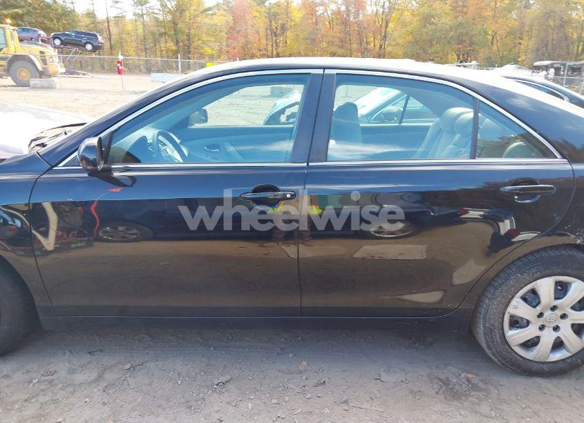 Photo 14 of 2010 Toyota Camry LE (VIN 4T4BF3EK1AR026511)