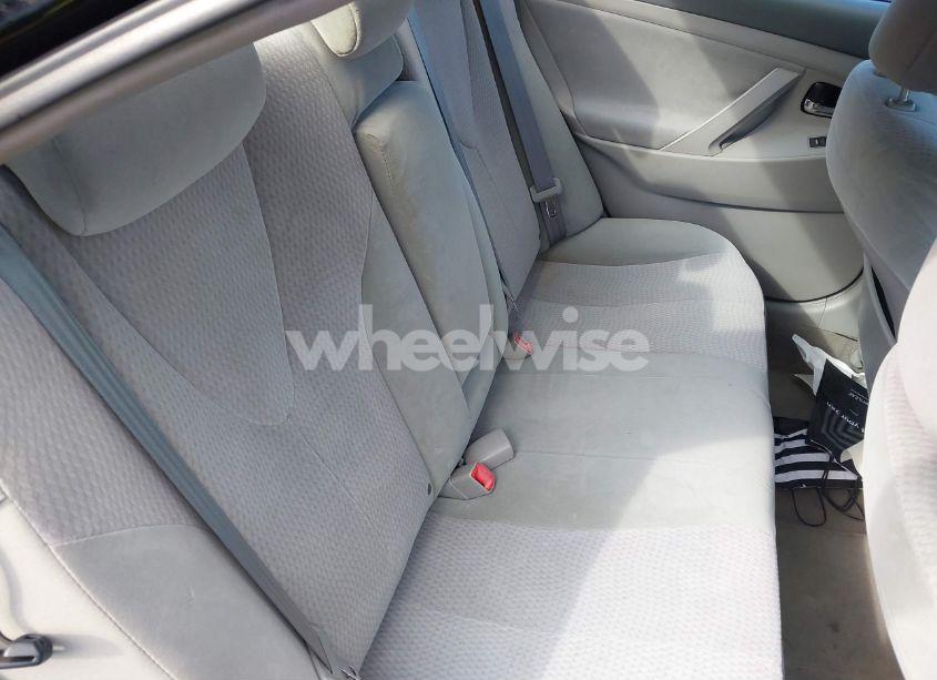 Photo 8 of 2010 Toyota Camry LE (VIN 4T4BF3EK1AR026511)