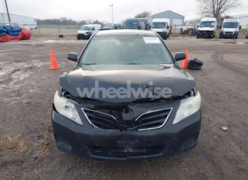 Photo 12 of 2010 Toyota Camry LE (VIN 4T4BF3EK1AR041056)