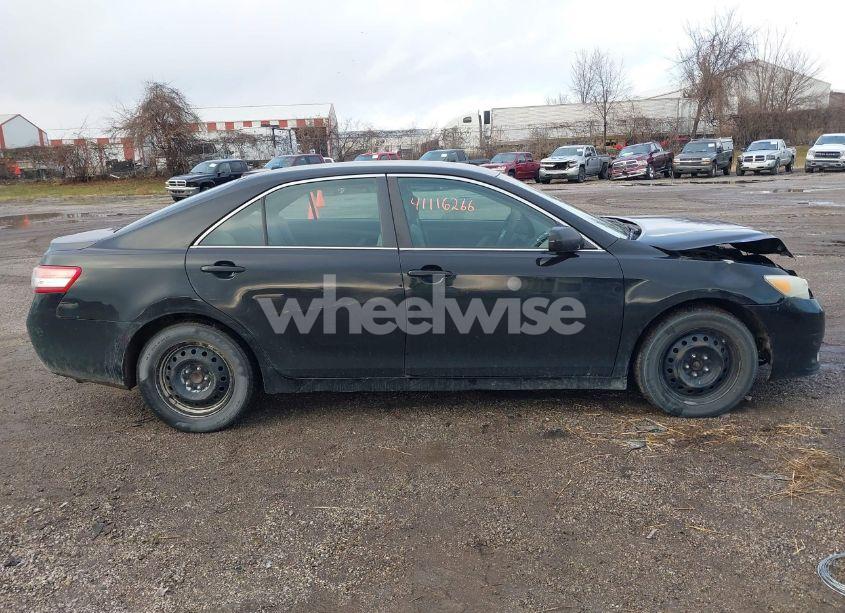 Photo 13 of 2010 Toyota Camry LE (VIN 4T4BF3EK1AR041056)