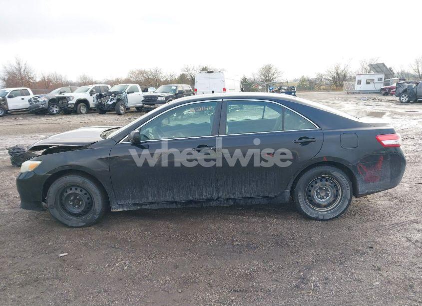 Photo 14 of 2010 Toyota Camry LE (VIN 4T4BF3EK1AR041056)