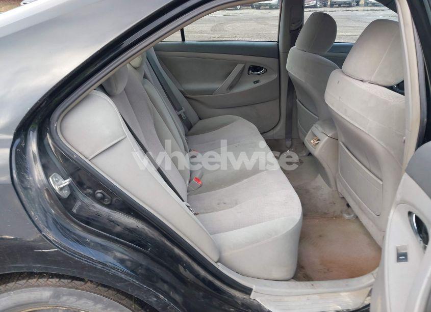 Photo 8 of 2010 Toyota Camry LE (VIN 4T4BF3EK1AR041056)