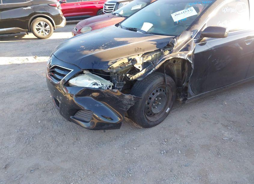 Photo 2 of 2010 Toyota Camry N/A (VIN 4T4BF3EK1AR046497)