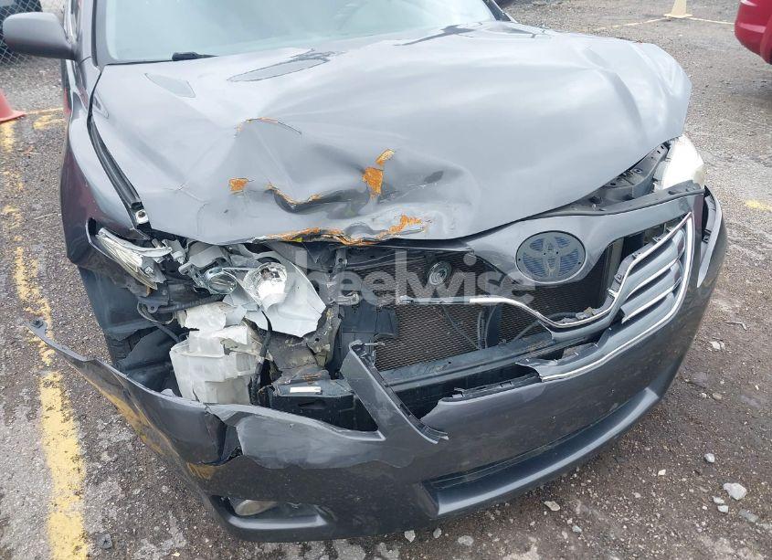 Photo 6 of 2011 Toyota Camry XLE (VIN 4T4BF3EK1BR100897)