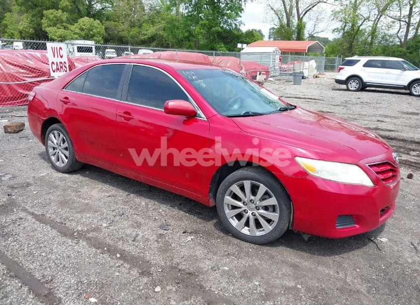 2011 Toyota Camry LE (VIN 4T4BF3EK1BR101919) main photo