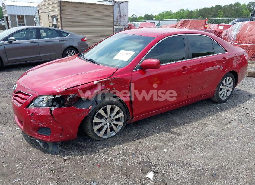 Photo 2 of 2011 Toyota Camry LE (VIN 4T4BF3EK1BR101919)