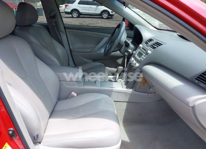 Photo 5 of 2011 Toyota Camry LE (VIN 4T4BF3EK1BR101919)